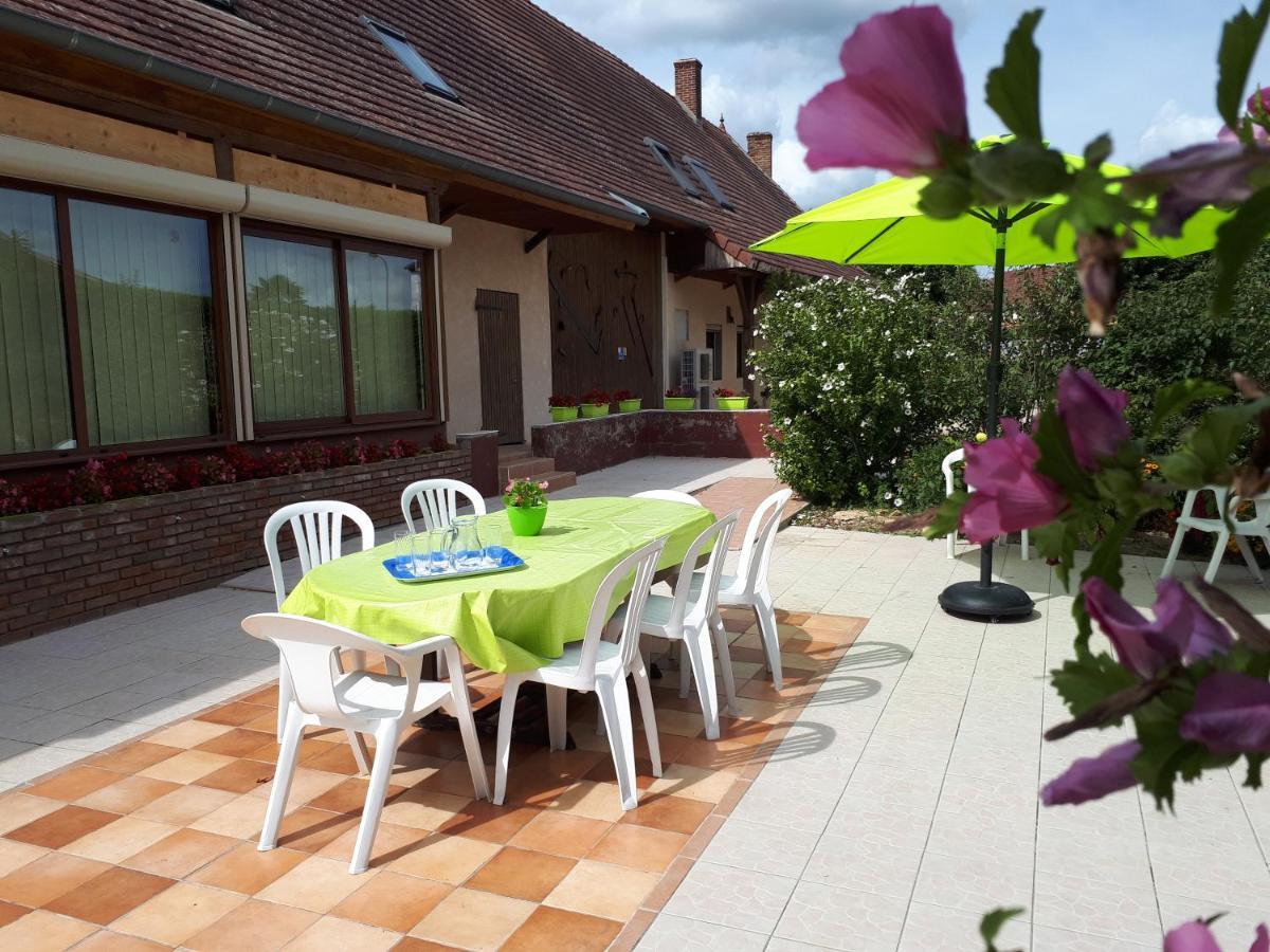 La Senonaise Villa Sens sur Seille Exterior photo